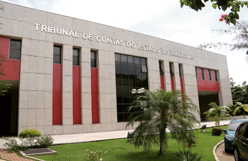 TCE-AM aponta que 17 órgãos estaduais e municipais não entregaram contas de 2022