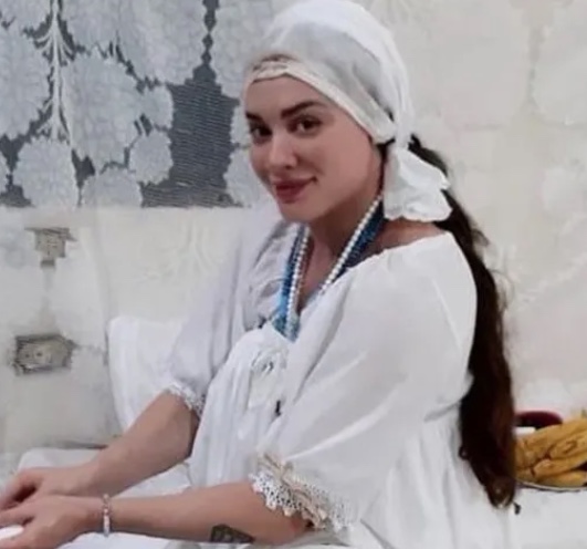 Candomblecista, Juju Salimeni sofre intolerância religiosa e rebate internauta