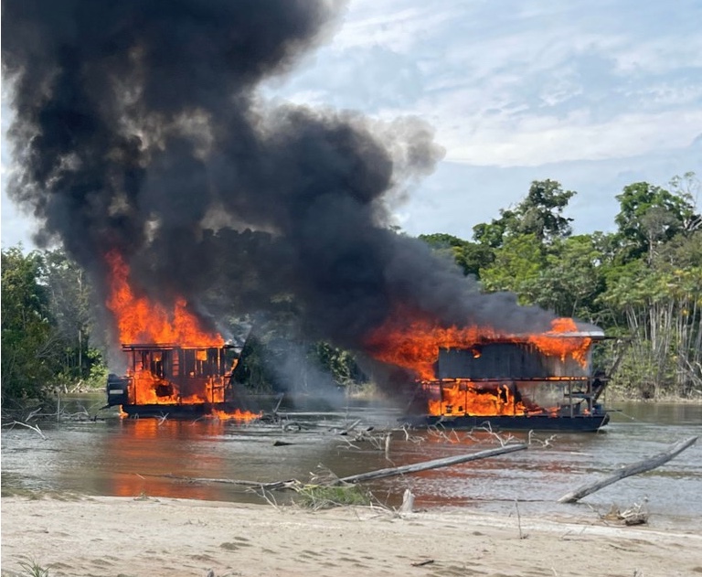 Ibama destruiu quase 300 acampamentos de garimpeiros no Amazonas e Roraima neste ano