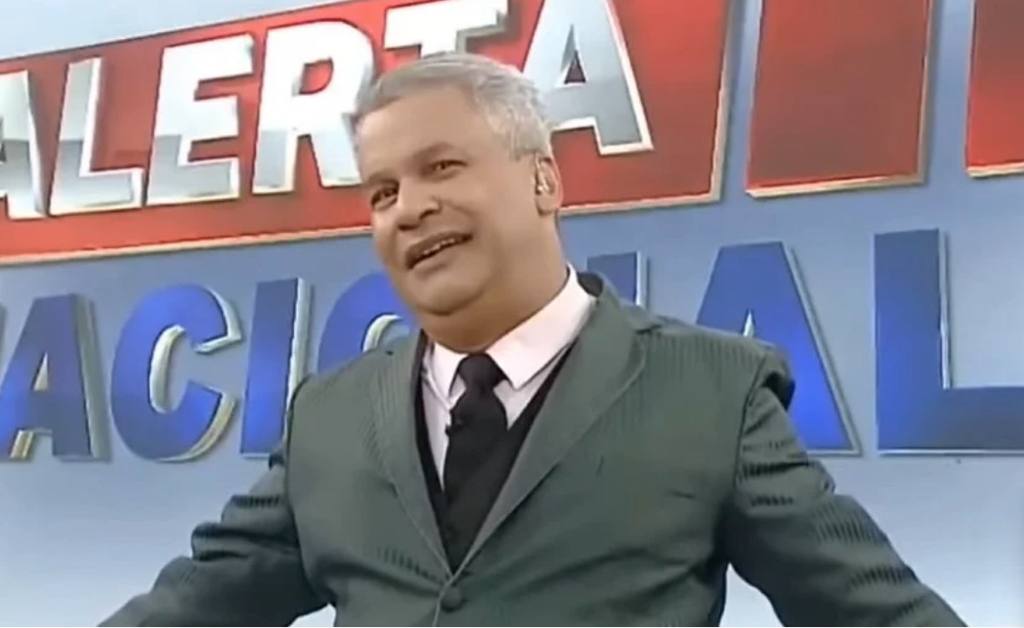 Com salário de R$ 500 mil, Sikêra Jr. é demitido pela RedeTV! 