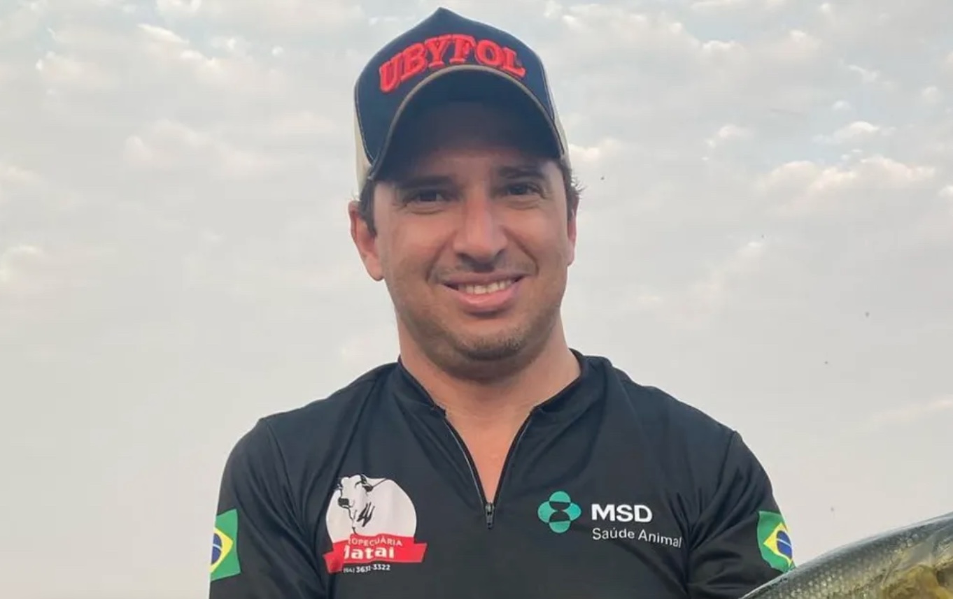 Homem morre enquanto lavava piscina