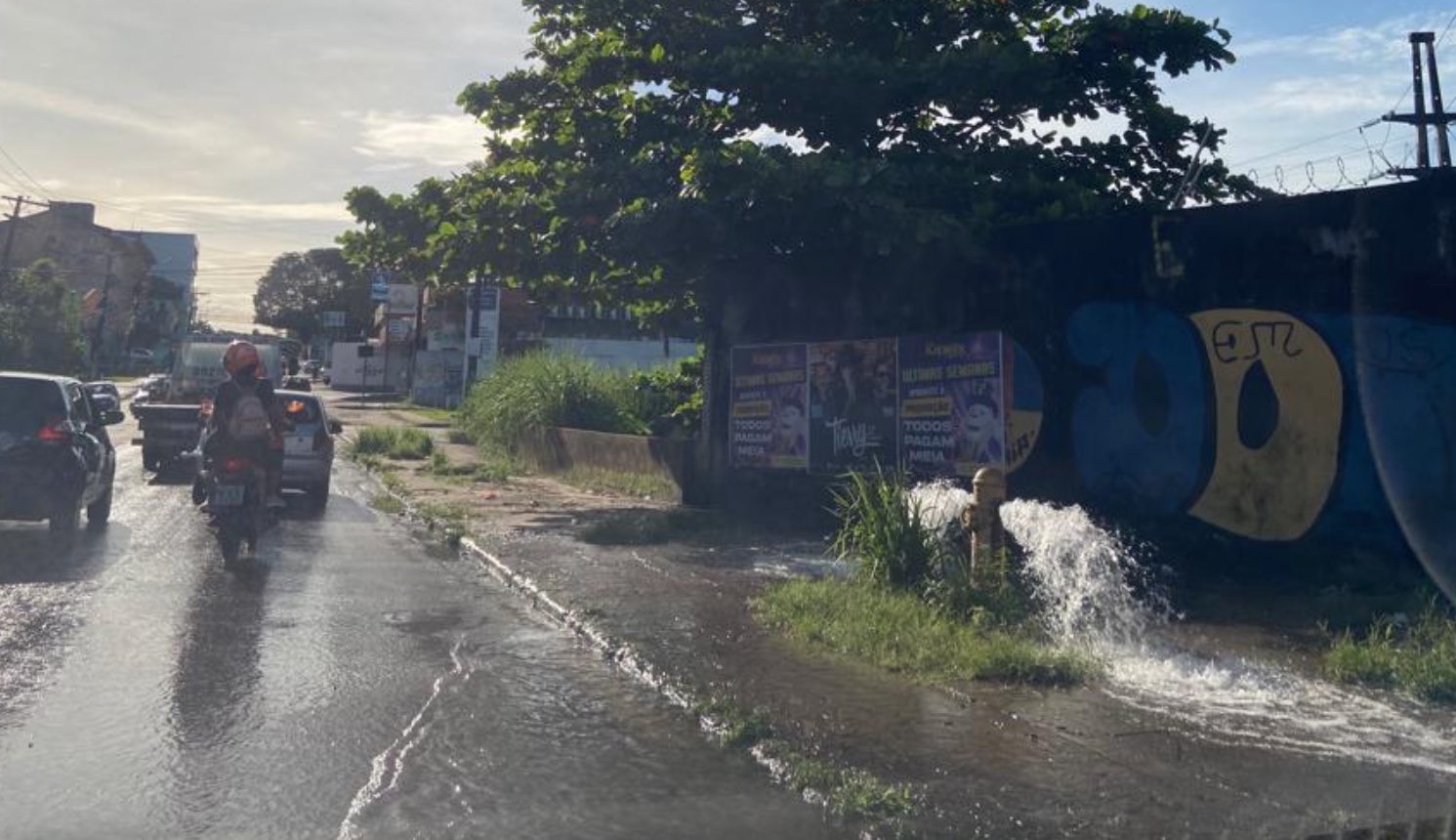 Águas de Manaus é notificada para explicar rompimento de tubulação nesta quarta