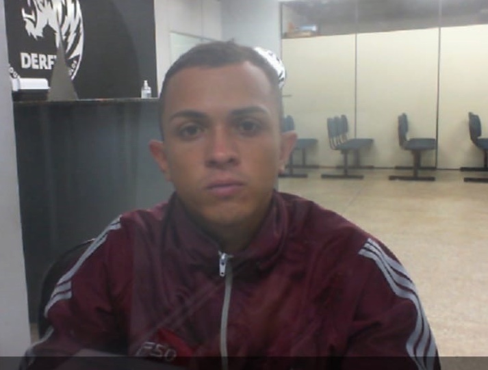 Polícia procura por suspeito de participar de arrastões em paradas de ônibus em Manaus