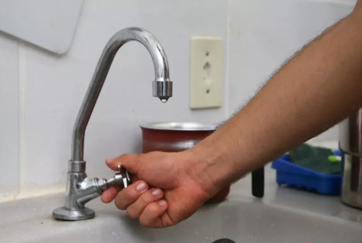 Desligamento da Ponta do Ismael pode deixar 70% de Manaus sem água na próxima semana