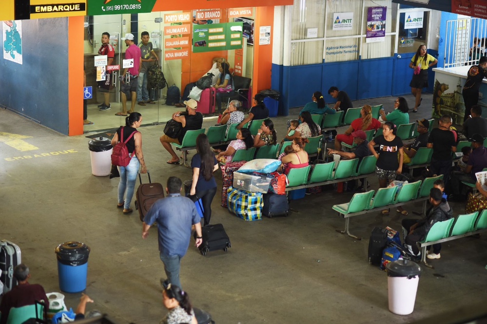 Mais de 32 mil pessoas saíram de Manaus durante o feriado