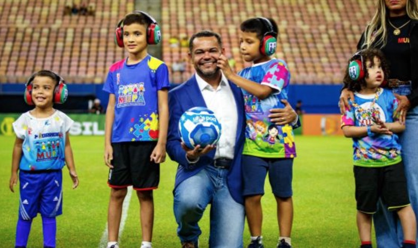 Torcedores com autismo ganham abafadores de ruídos em partida da Série C no Amazonas