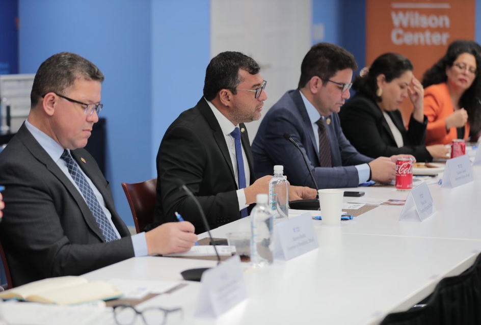 Nos EUA, Wilson Lima defende avanços econômicos com redução de impactos ambientais