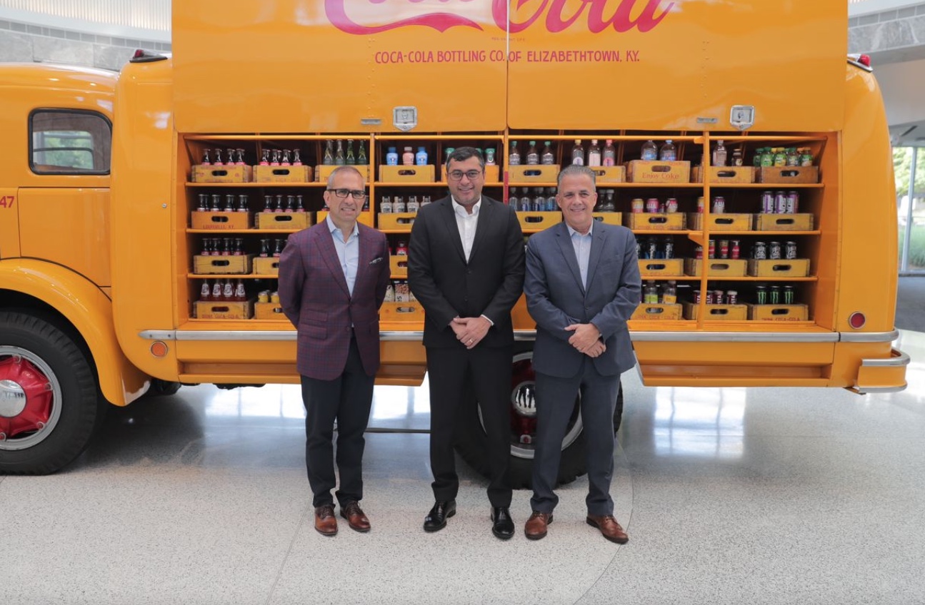 Wilson Lima visita sede da Coca-Cola nos EUA para renovar parceria 