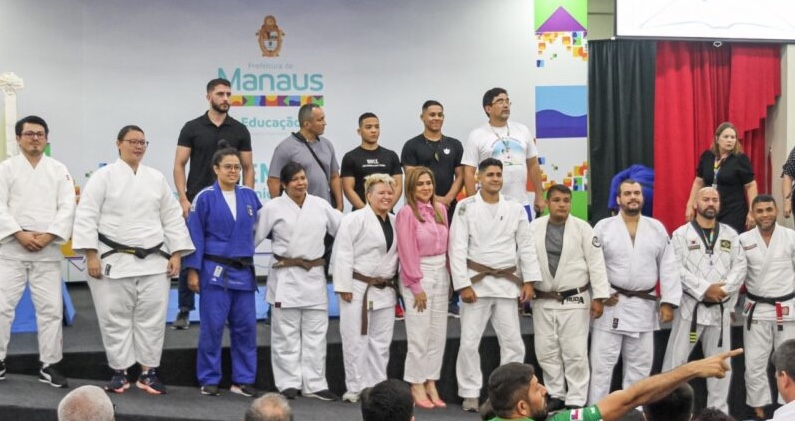 Projeto 'Aprender Lutando' de incentivo à prática de esportes é lançado em Manaus