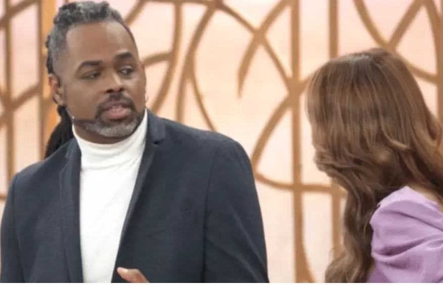 Globo cogita tirar Manoel Soares do ‘Encontro’ em meio a treta com Patrícia Poeta