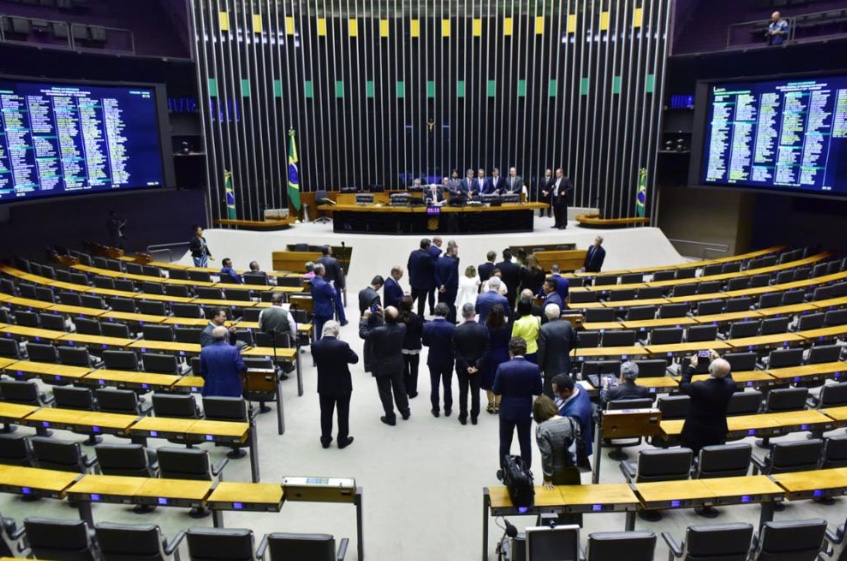 Câmara instala CPIs do MST, Americanas e apostas, enquanto investigação do 8/1 perde força