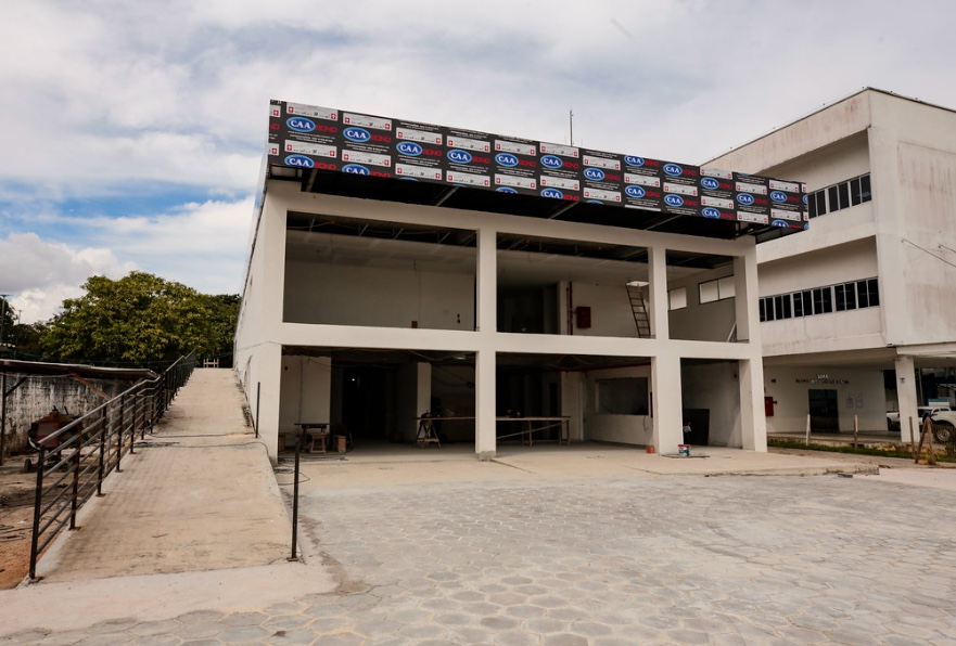 Hospital Público Veterinário do Amazonas tem previsão de ser entregue em junho, diz Joana Darc