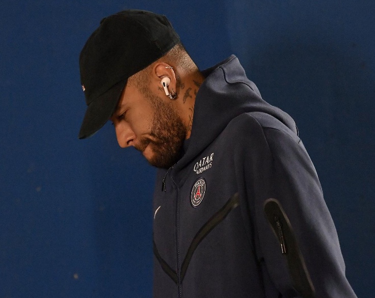 Manchester United inicia negociação para contratar Neymar ao PSG, diz jornal
