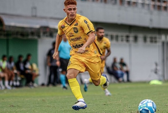 Foguinho avalia estreia com a camisa do Amazonas
