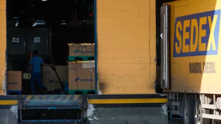 TRT-11 suspende processos sobre assistência à saúde de empregados dos Correios