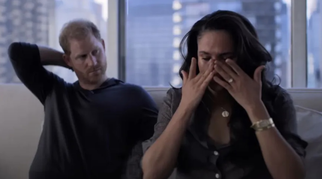 Príncipe Harry teria procurado advogado de divórcio em crise com Meghan Markle