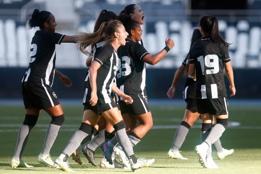 Botafogo goleia o 3B e garante acesso para a Série A1 do Brasileirão Feminino