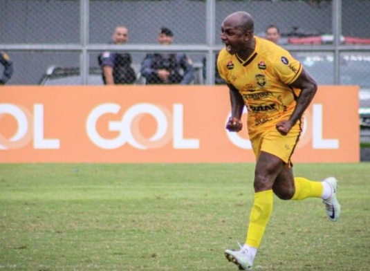 Artilheiro isolado da competição, Sassá tem mais gols que 13 dos 20 times da Série C