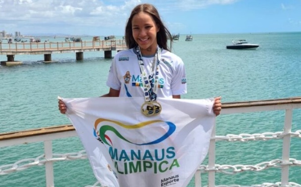 Nadadora de Manaus é campeã de duas provas no mar de Fortaleza