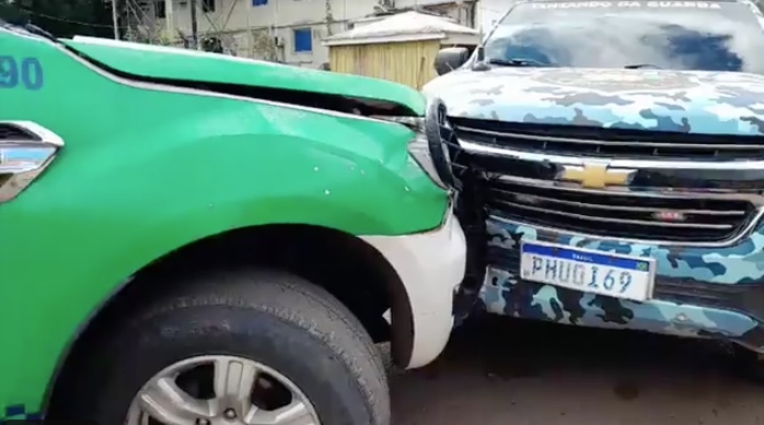 Homem causa acidente após surtar e fugir com viatura no Amazonas