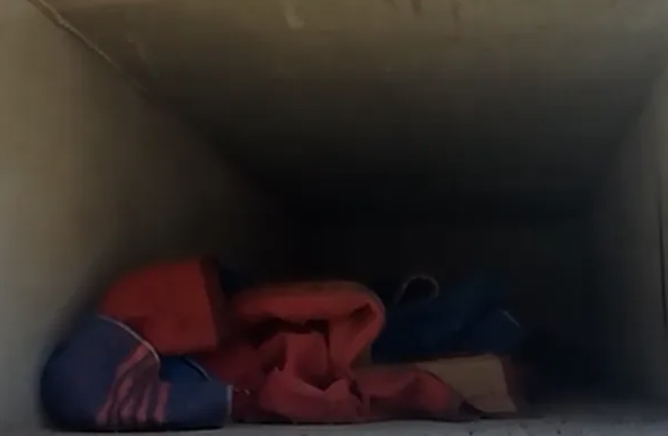 'Não tenho para onde ir', diz homem que morava em gaveta de cemitério