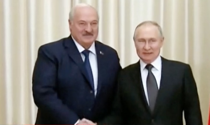 Ditador de Belarus afirma que impediu Putin de matar chefe de mercenários do Grupo Wagner 