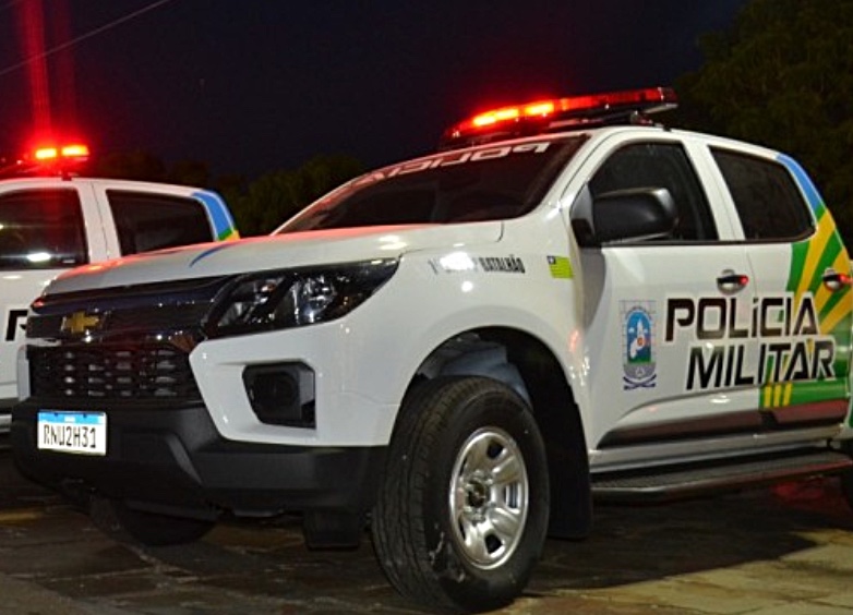 Menina é baleada na boca em arraial de creche; pai era alvo de atirador