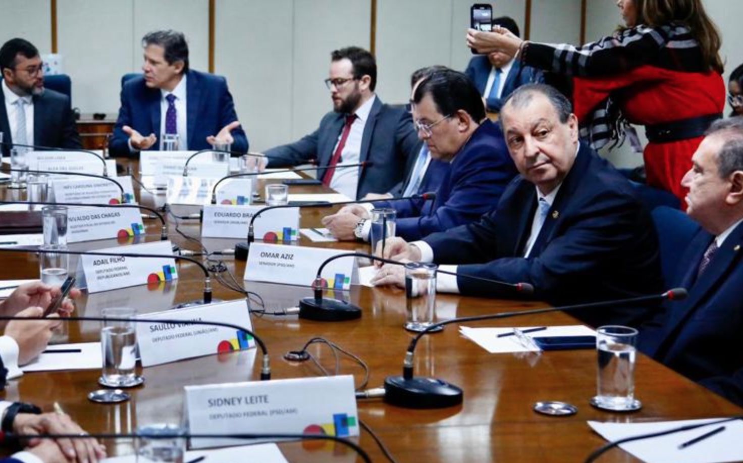 Omar e bancada apresentam proposta que evita prejuízo ao Amazonas na reforma tributária