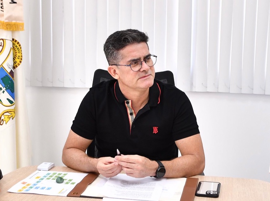 Prefeito veta PL que previa construção de posto de combustíveis na Floresta Manaós