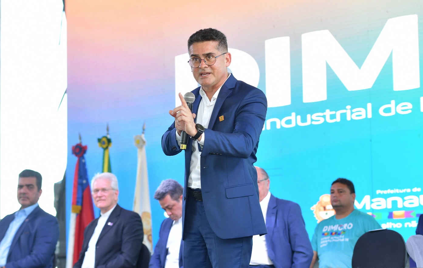 Escola técnica em Manaus vai formar profissionais para o Polo Industrial, anuncia prefeito