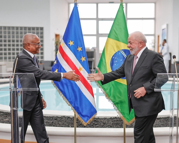 Lula deve fazer viagem por países da África em agosto