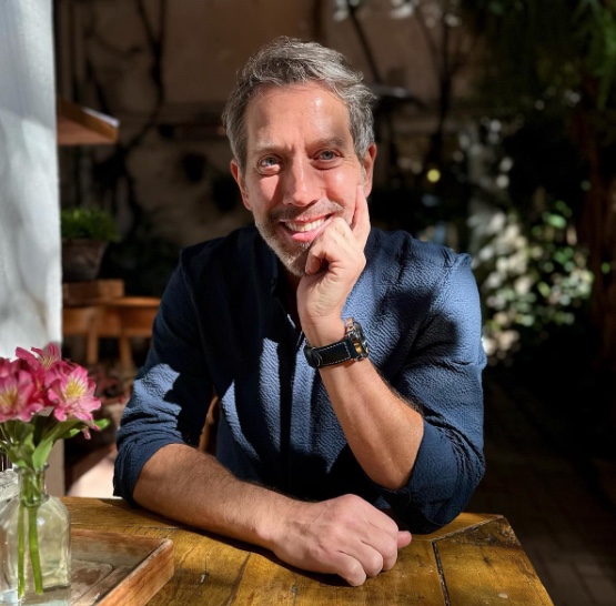 Youtuber Leo Fraiman tem casa invadida por assaltantes em bairro nobre de SP 