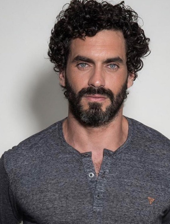 Ex-ator da Globo posta vídeo do p3nis sem querer no Instagram