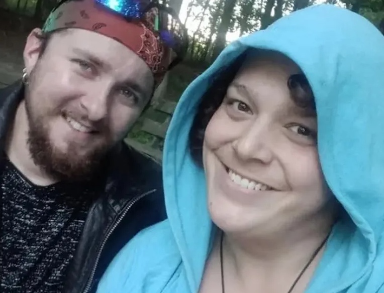 Mulher trans pede na Justiça que ex devolva seus testículos