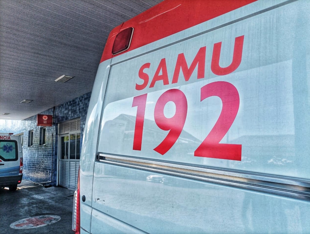 Mulher morre ao ser esfaqueada em rua de Manaus 