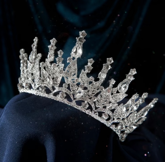 Candidatas do Miss Indonésia relatam ‘exame íntimo’ em concurso e denunciam assédio 