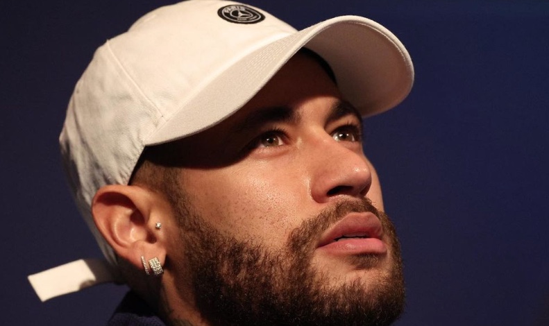 Neymar assina contrato com o Al-Hilal e vai ganhar R$ 1 milhão por dia