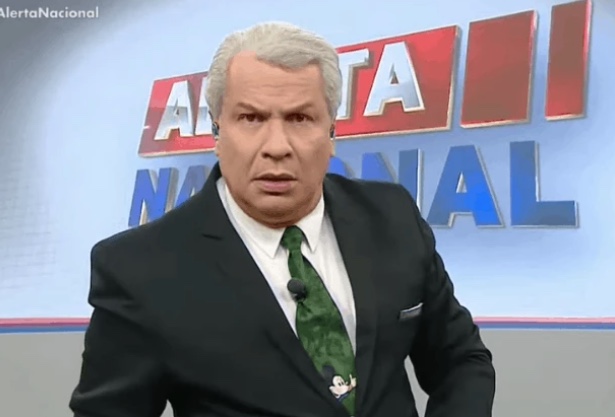 Sikêra e TV A Crítica são condenados a indenizar PM que teve dados exibidos em reportagem