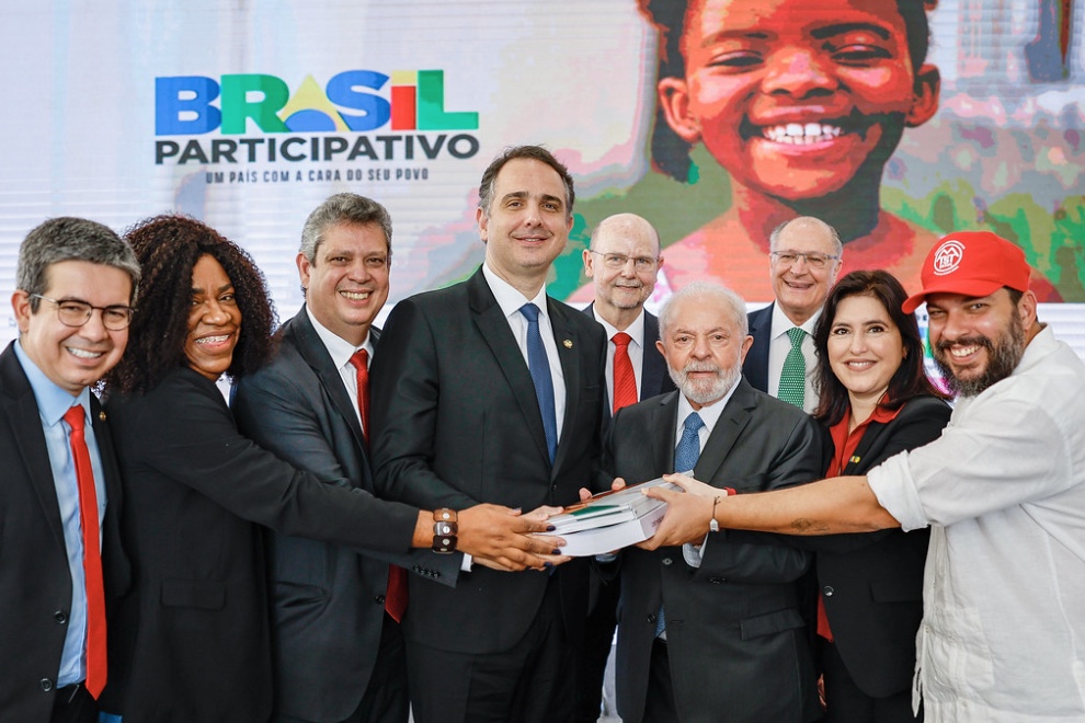 Lula assina PPA que prevê investimentos de R$ 13,3 trilhões nos próximos 4 anos