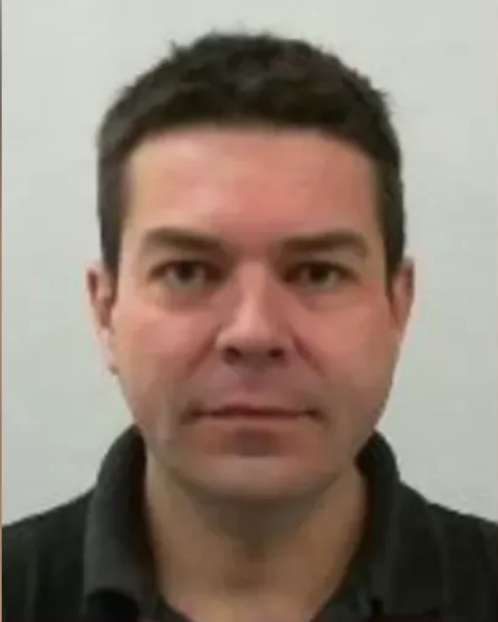 Empresário é achado morto amarrado dentro de BMW