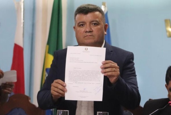 Vereadores de Borba abrem processo de cassação contra vice-prefeito 