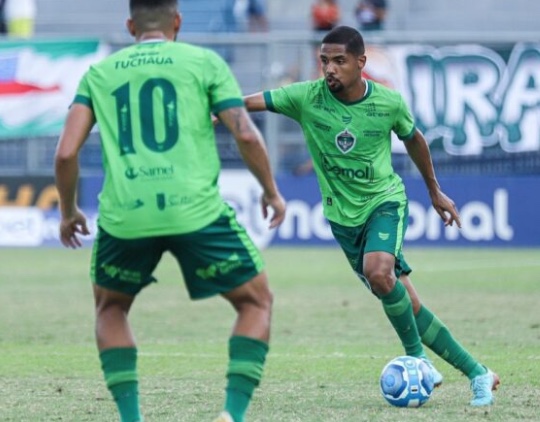 Manaus rescinde com Renan Luis e chega a 23 atletas liberados após rebaixamento