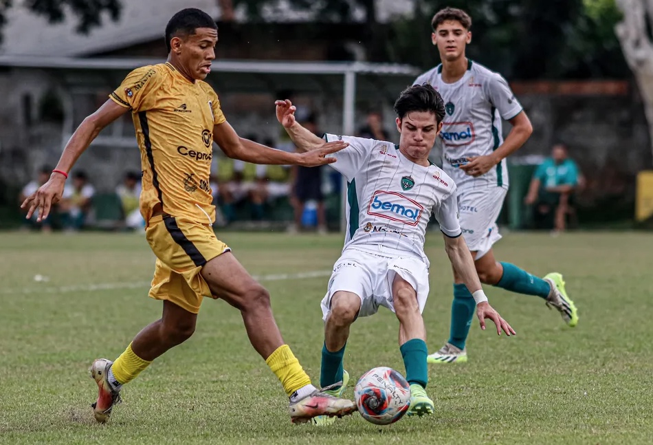 Amazonas vence o Manaus de virada e carimba vaga nas quartas de final do Sub-16