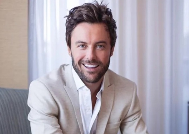 Kayky Brito recebe alta de hospital após quase um mês internado