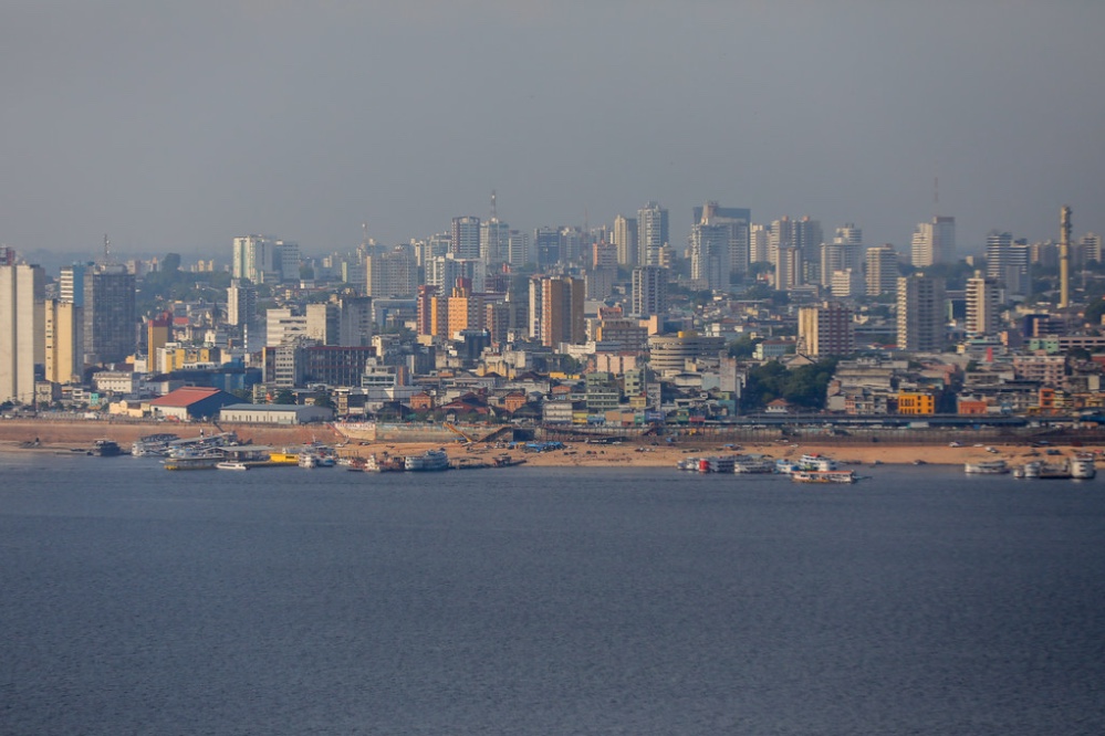 Seca extrema faz empresas do Polo Industrial de Manaus avaliarem férias coletivas
