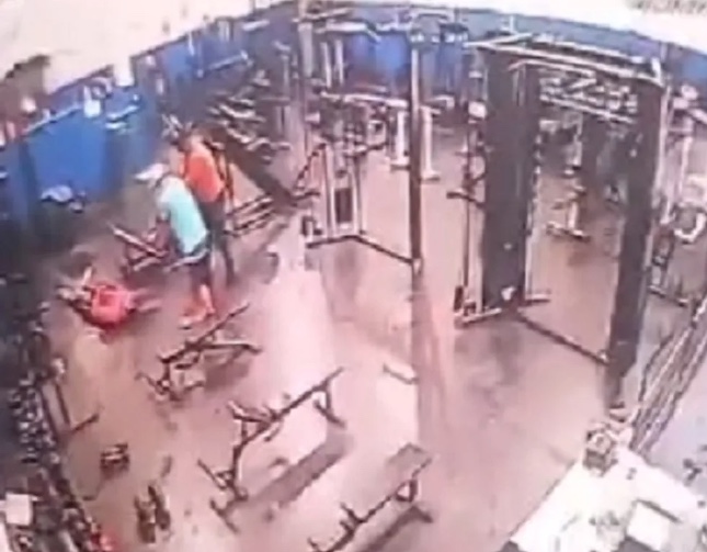 Vídeo: Ex-campeão brasileiro de fisiculturismo é assassinado em academia