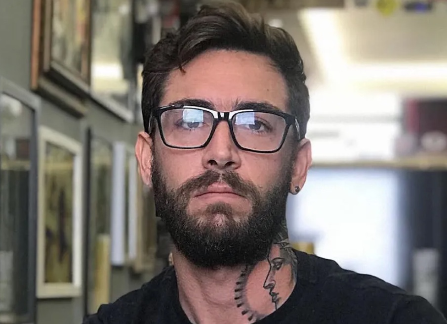 Influenciador Tassio Bacelar morre após queda de bicicleta em Salvador