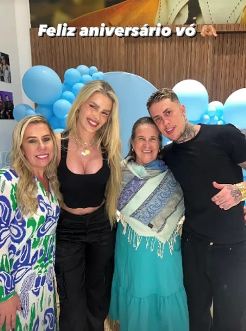 Yasmin Brunet vai a aniversário de avó de MC Daniel e aumenta rumores de affair