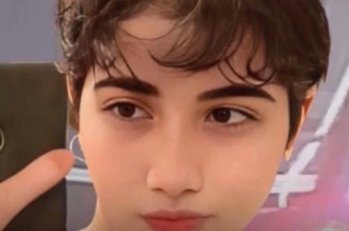 Morre iraniana hospitalizada após 'detenção moral' por não usar o véu islâmico