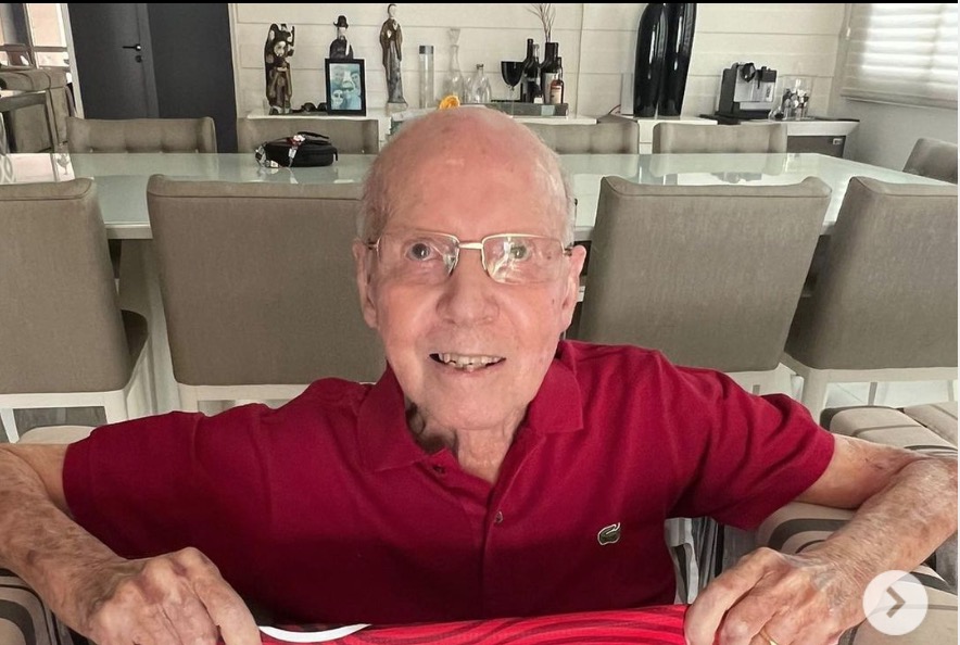 Velório de Zagallo será aberto ao público neste domingo 